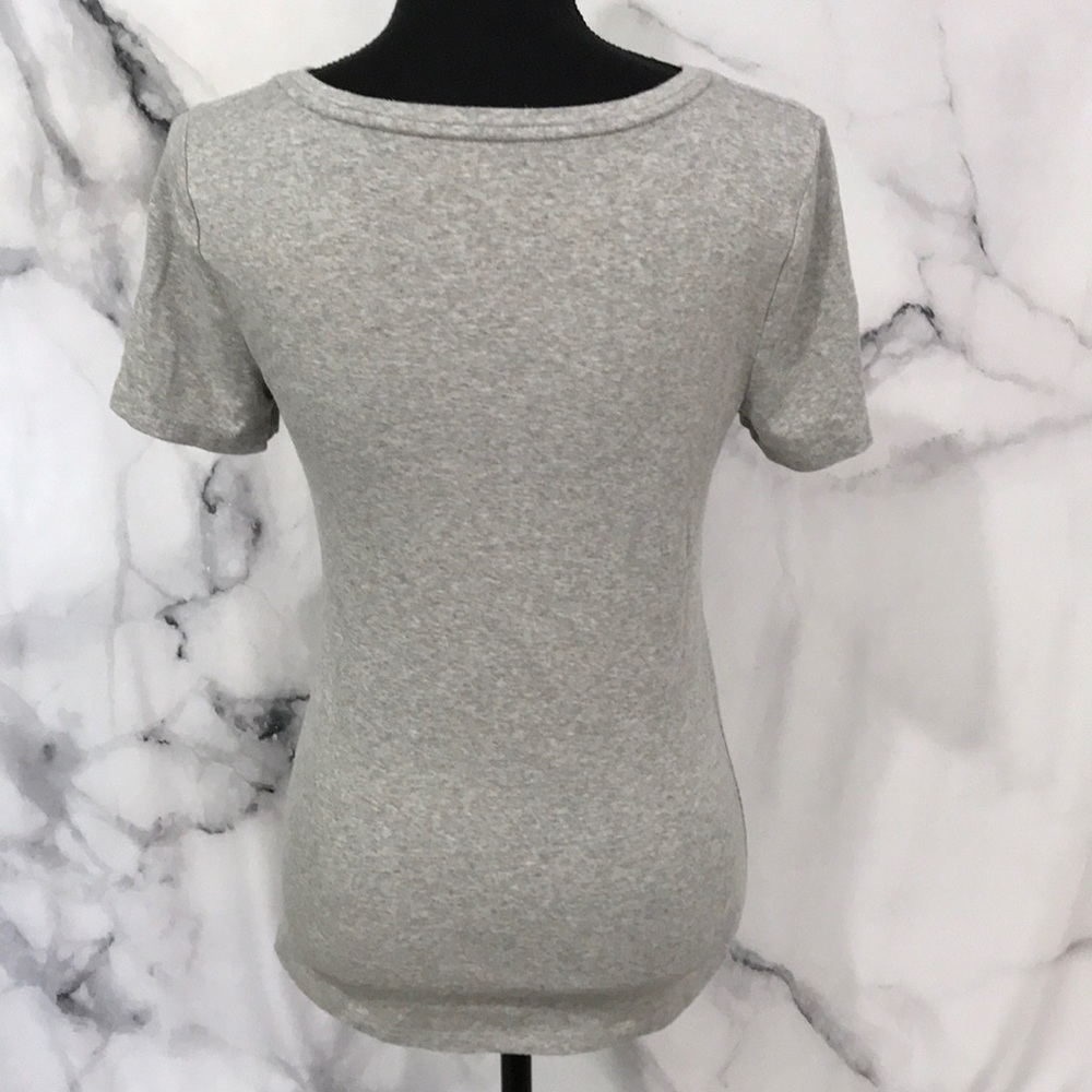 Grey v neck - Picture 3 of 3